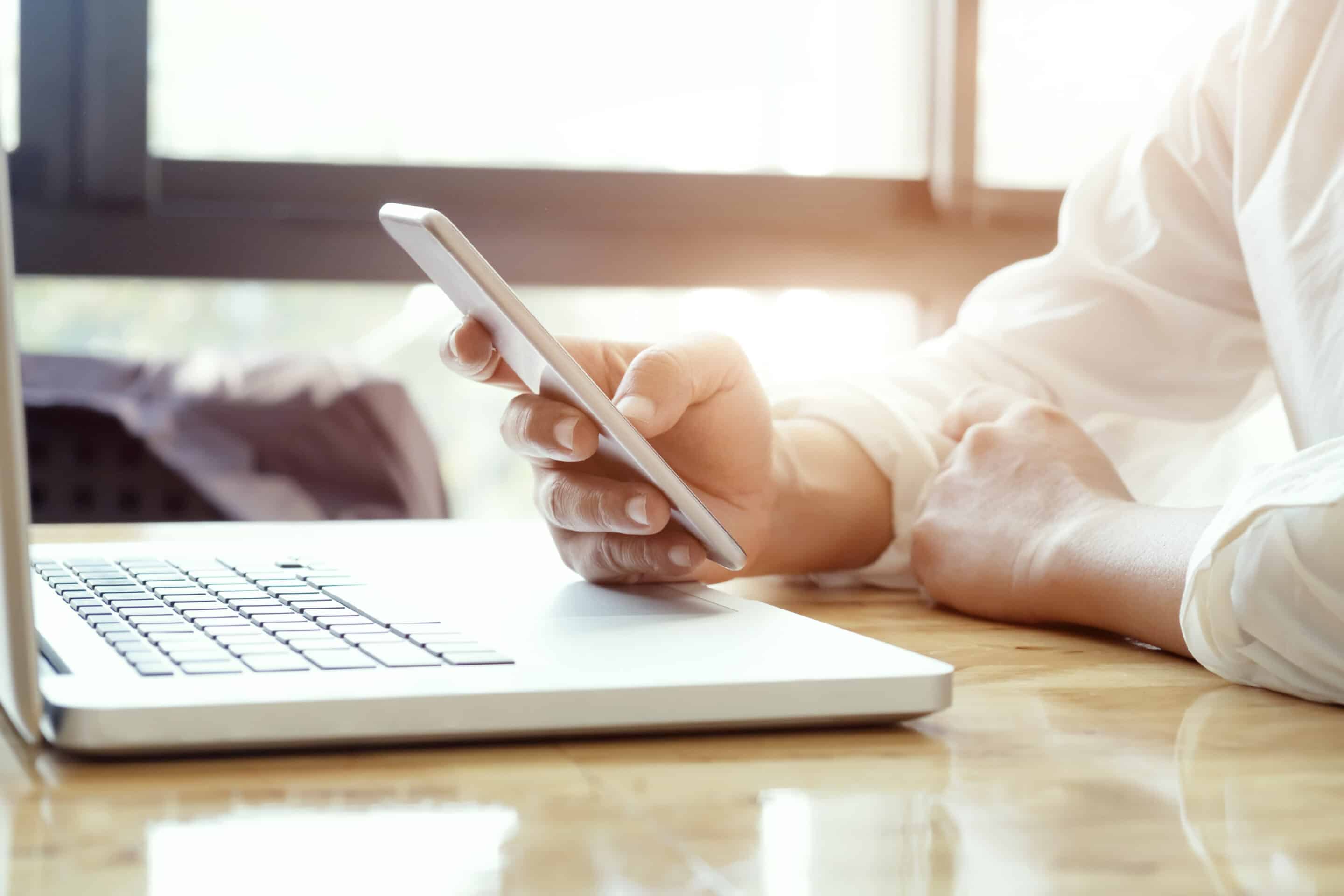 Atención presencial, por telefono y por email